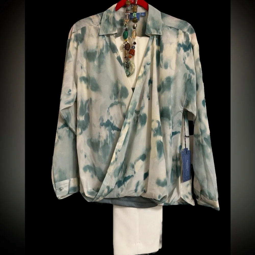 Anne Kline off-white/winter white/ dress slacks. Size 8 Ankle Length. - Picture 12 of 13